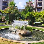 Апартамент Attractive In Sunny Cascadas Family